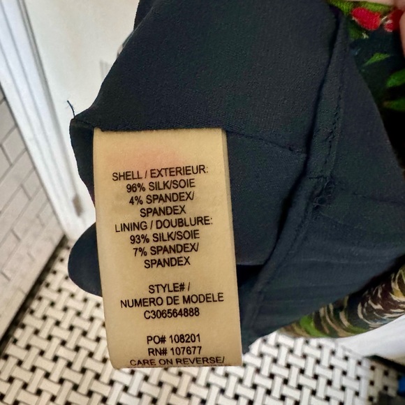 Alice + Olivia Silk Floral Mini Dress Cold Shoulder Flutter Sleeves - Picture 5 of 5